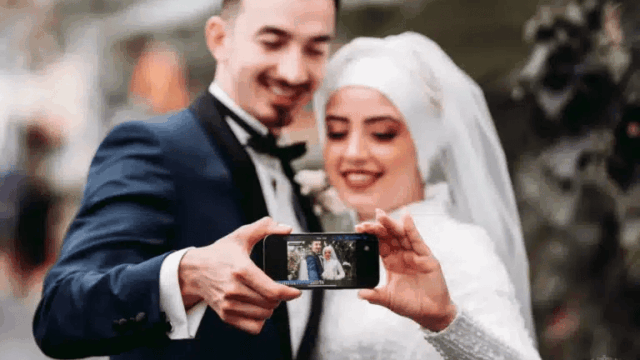 afghan-bride-groom-wellington-wedding-selfie-768×549-1