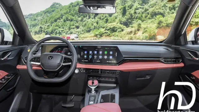 1400x1050_autohomecar__ChxpVWiWHMiAalAOABNgk2QGHQo503-拷贝