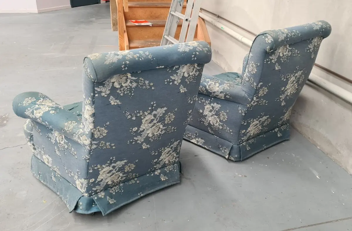 Back-of-chairs